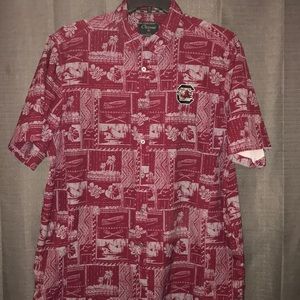 Men’s Chiliwear collared/ button down shirt.